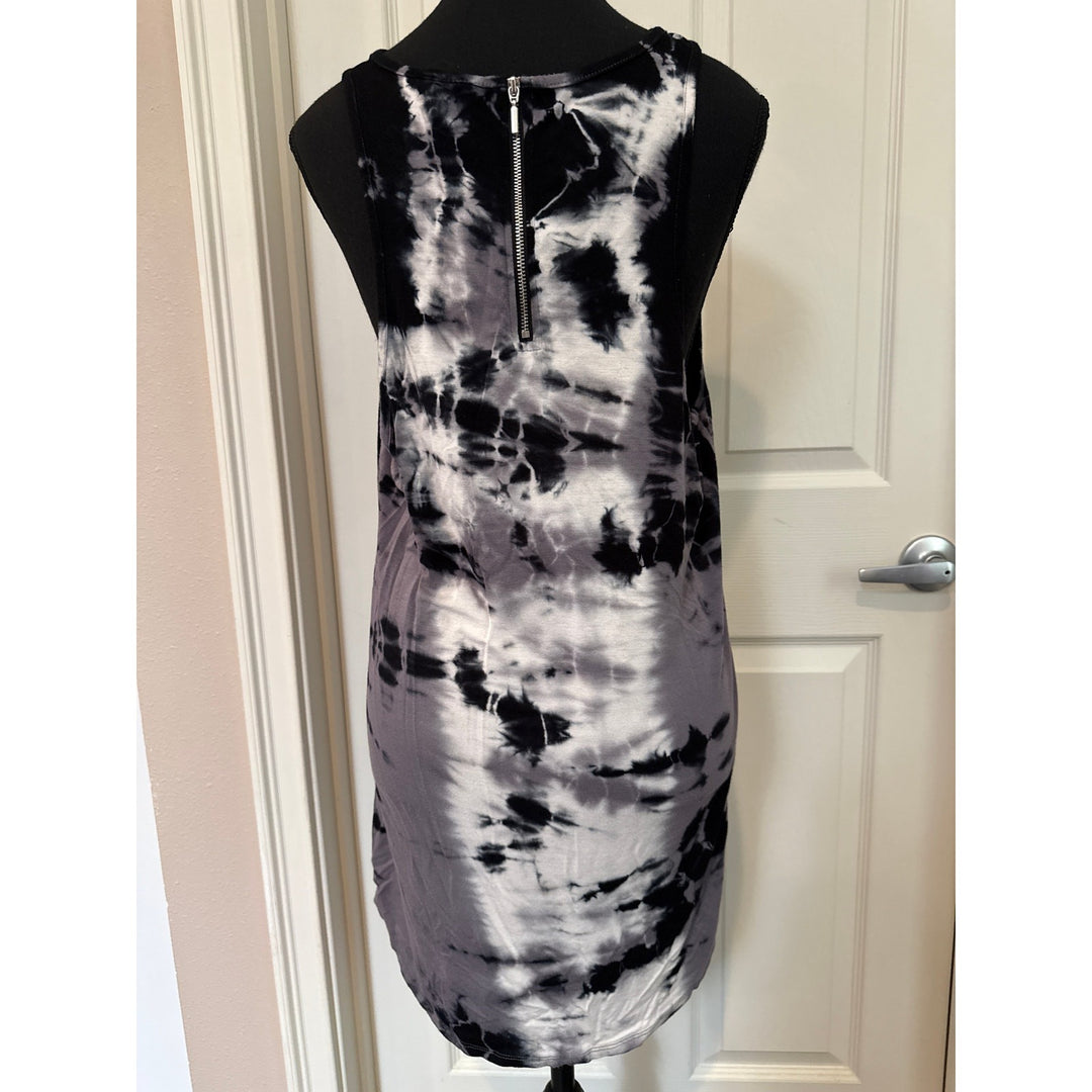 Mossimo Black Tie Dye Graphic  Sleeveless dress with exposed back zipper Sz L