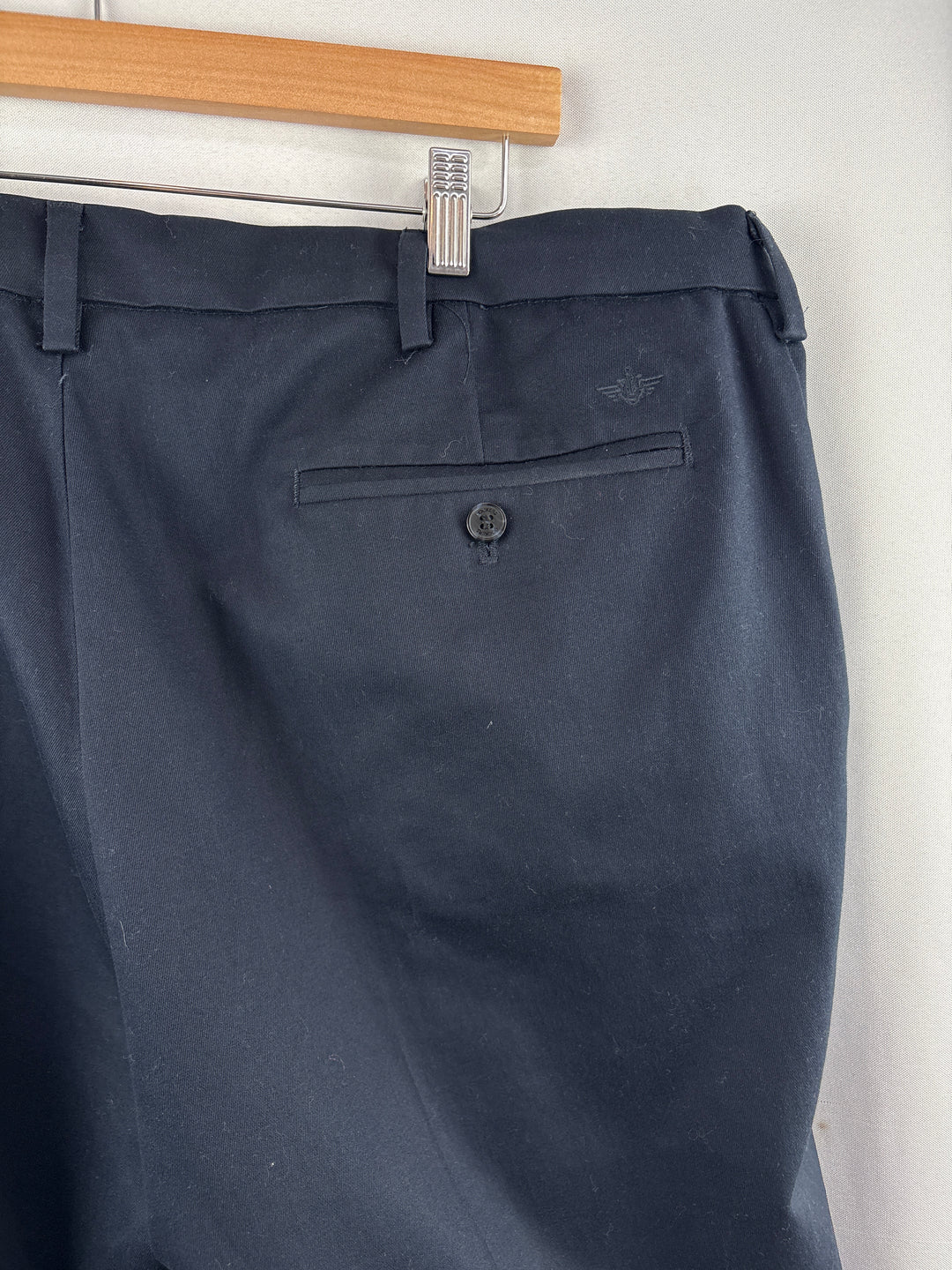 Men’s Dockers 40x32 Navy Blue Pleated Dress Pants