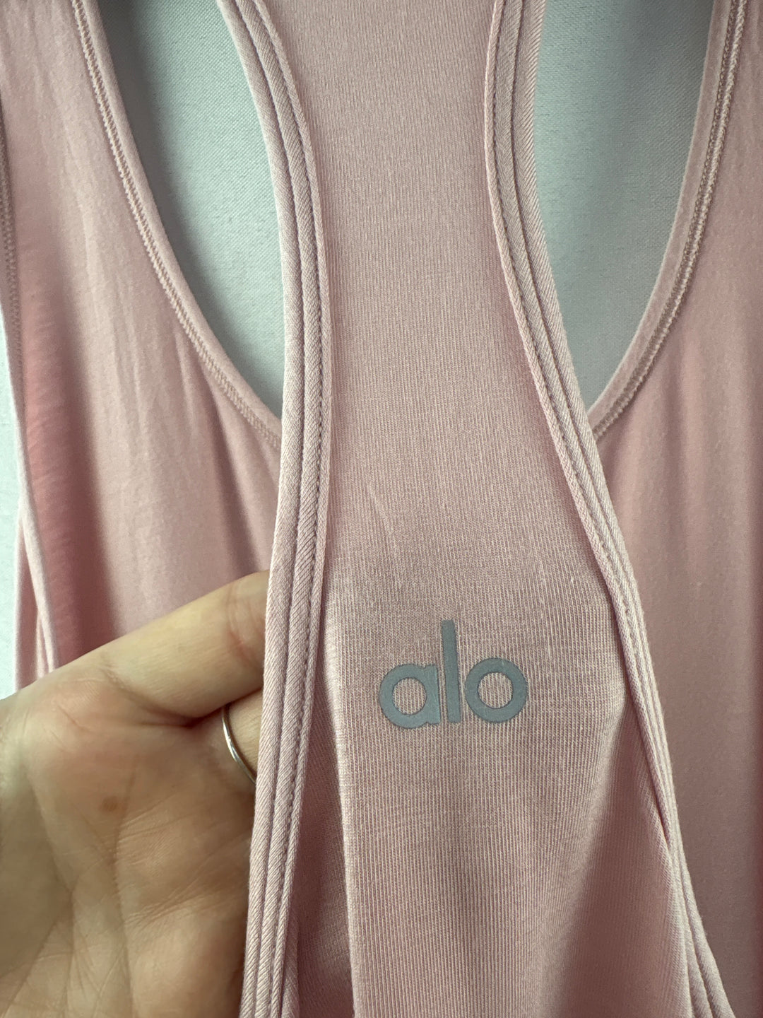 Women’s Alo Large Millennial Pink Racerback Tank