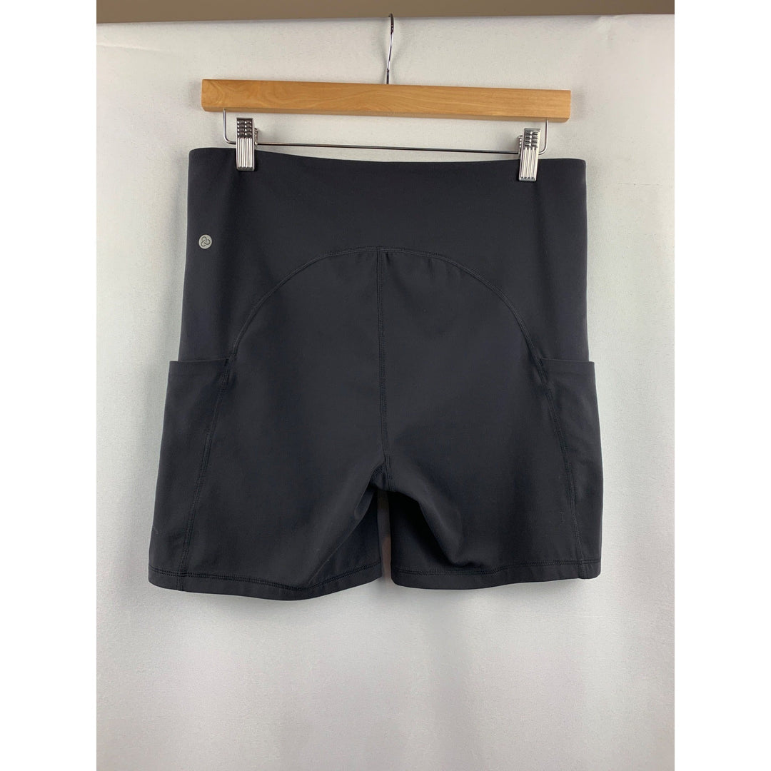 Women’s Zella Black Biker Shorts Size L with Side Pockets