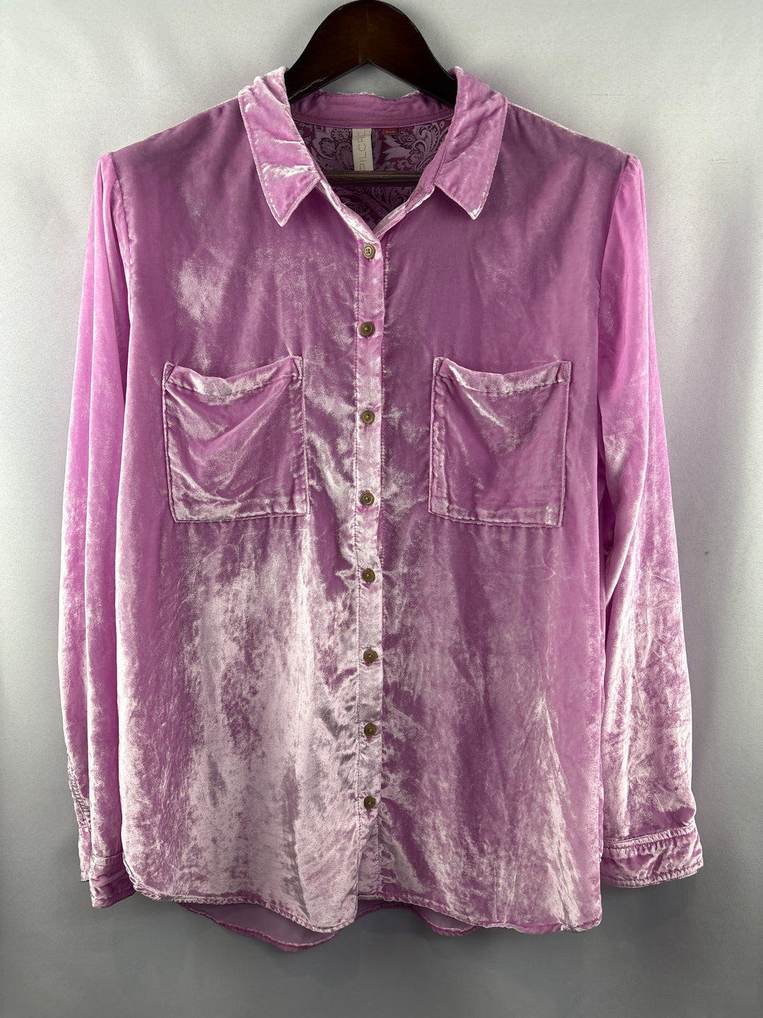Women’s Pilcro Size 16 Cool Pink Crushed Velvet Button Up