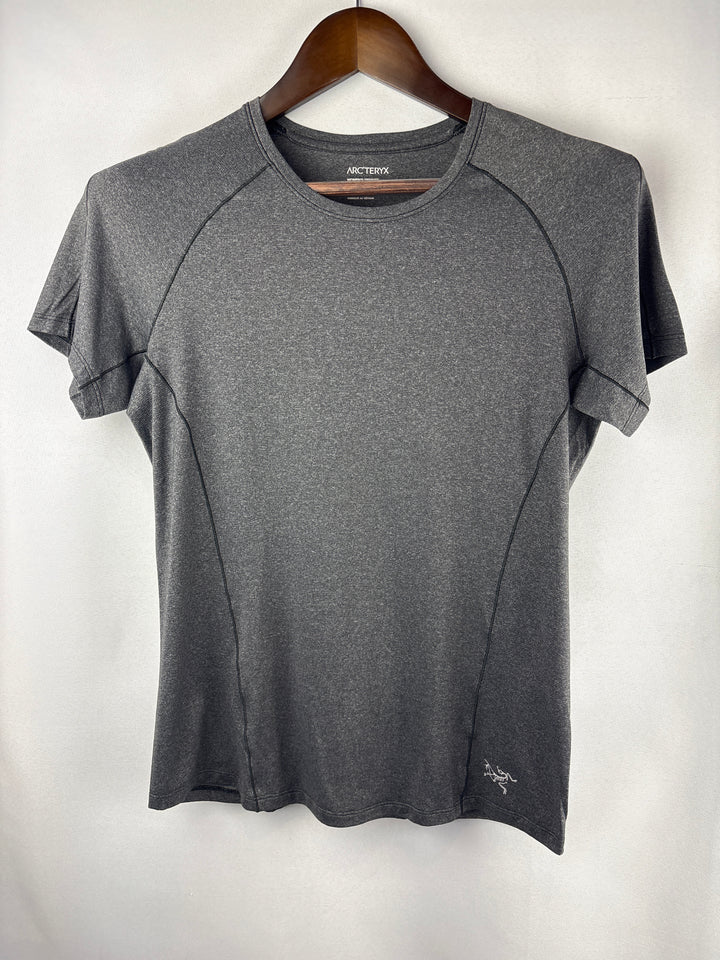 Women’s Arc’Teryx Small Dark Gray Sport T-Shirt