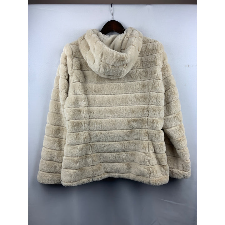 Women’s NWT Giolshon Cream Faux Fur Sweater with Hoodie Size L