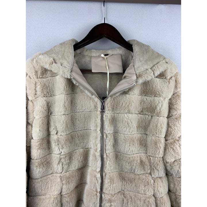 Women’s NWT Giolshon Cream Faux Fur Sweater with Hoodie Size L