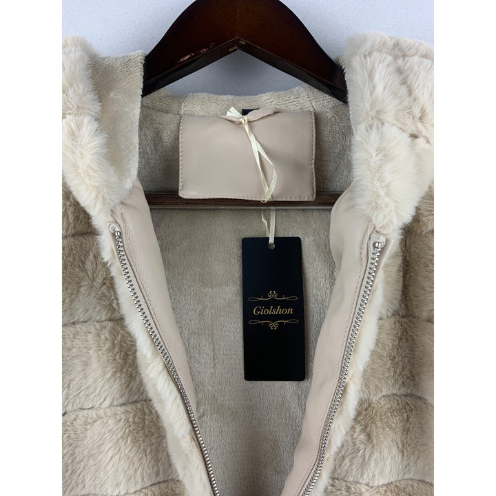 Women’s NWT Giolshon Cream Faux Fur Sweater with Hoodie Size L