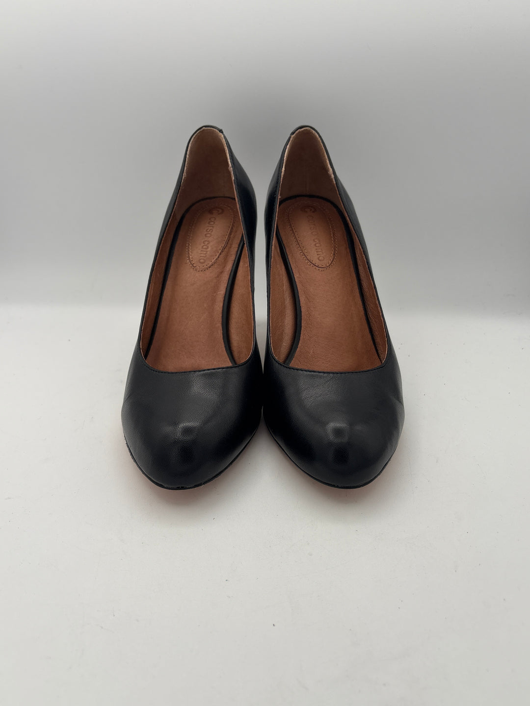 Women’s Corso Como Size 8.5 Black Leather Pumps