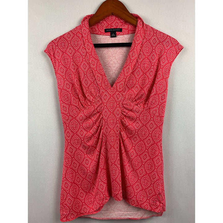 Banana Republic Womens Pink Diamond Pattern Sleeveless Blouse S Rayon & Tencel Blend