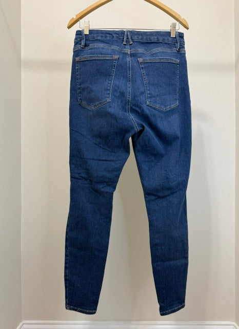 Good American High‑Rise Distressed Skinny Jeans Sz14–18 (Medium Blue, Ankle)