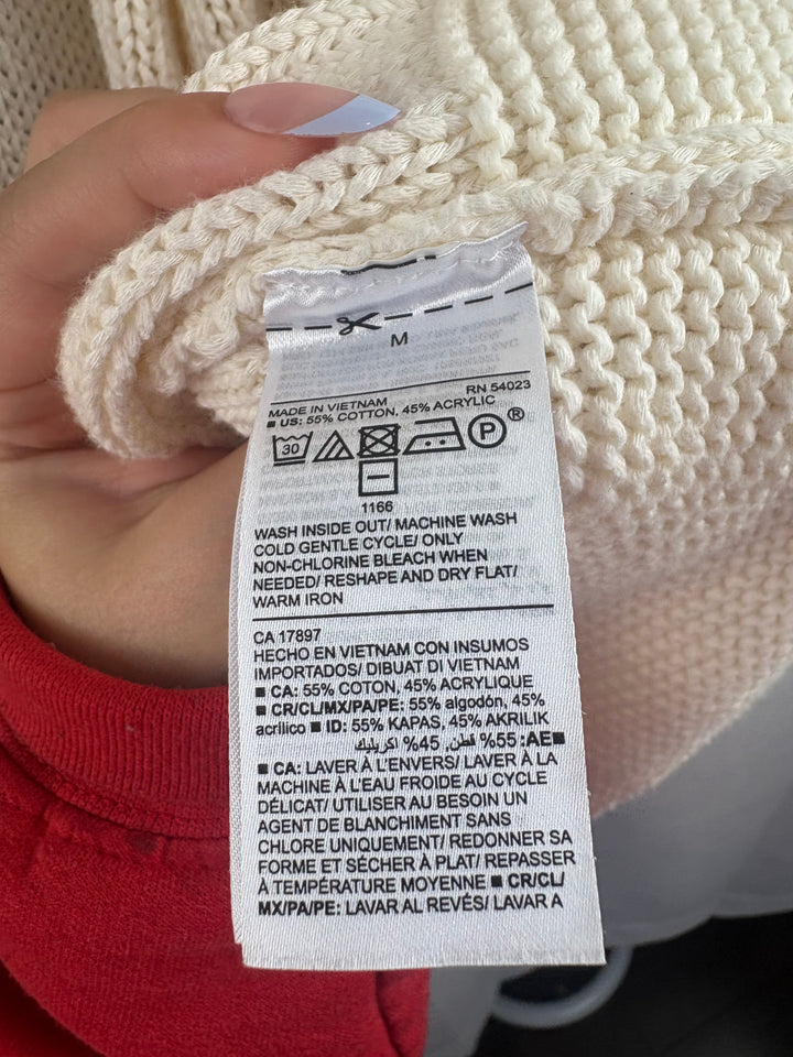 Women’s Old Navy Medium Cream Knit Cardigan