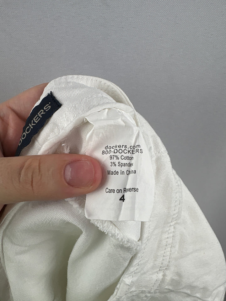 Women’s Dockers Size 4 White Denim Skort