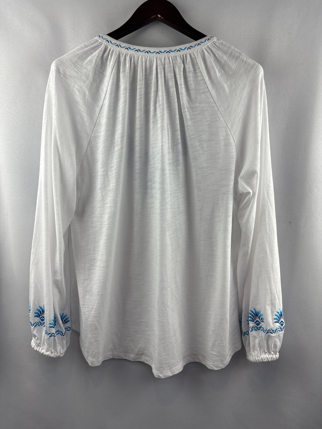 Women’s Bellisima Kim Gravel Large White Embroidered Blouse