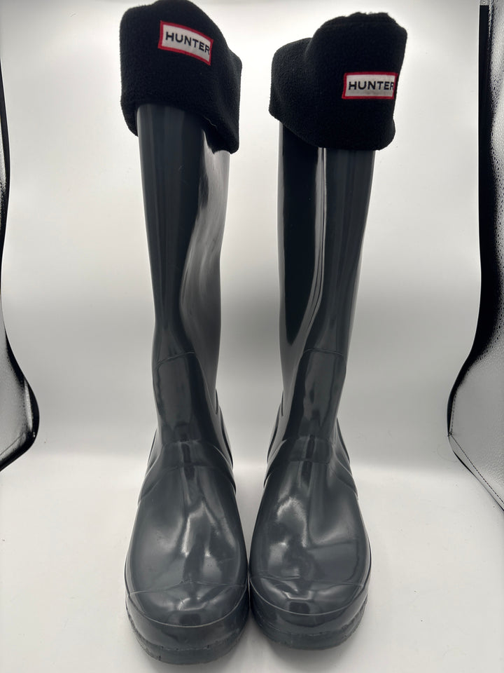Women’s Hunter Size 9 Clay Gray Rain Boots w/ Black Fleece Socks