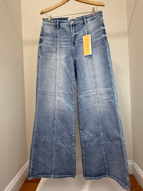 Risen Wide Leg Jeans (Light Wash, Distressed, 32” Inseam) Sz15/32 NWT
