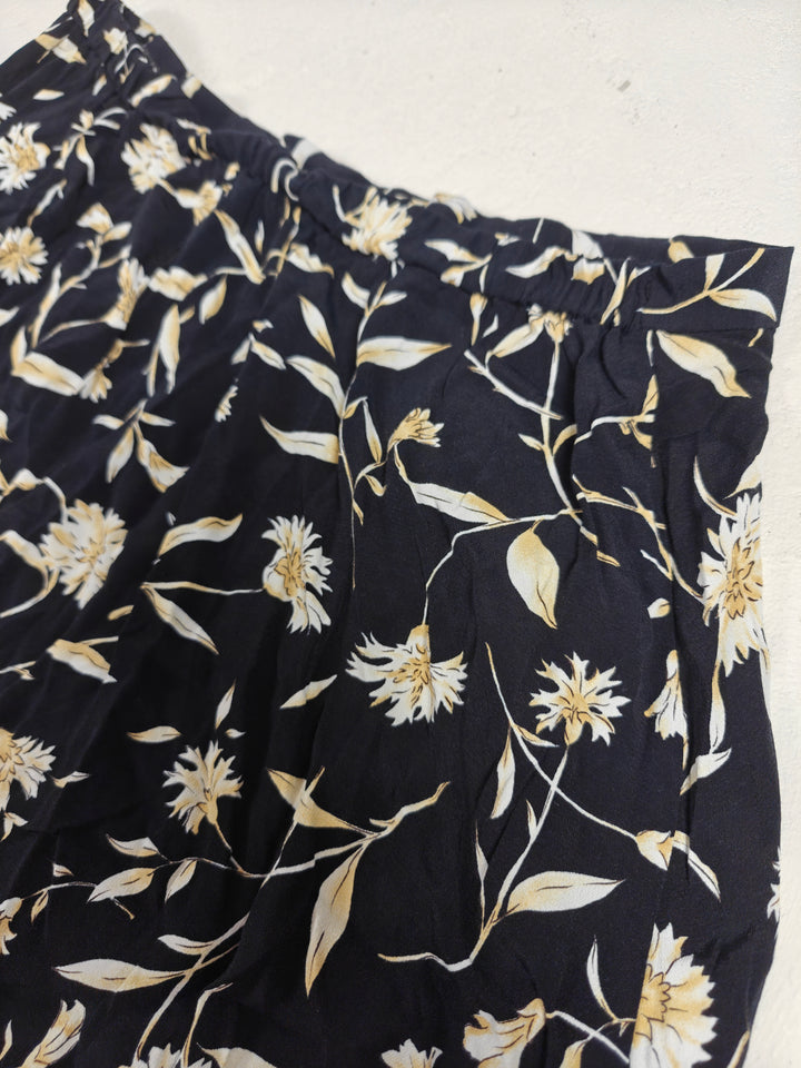 Womens Worthington Floral Skirt Black Size 13W