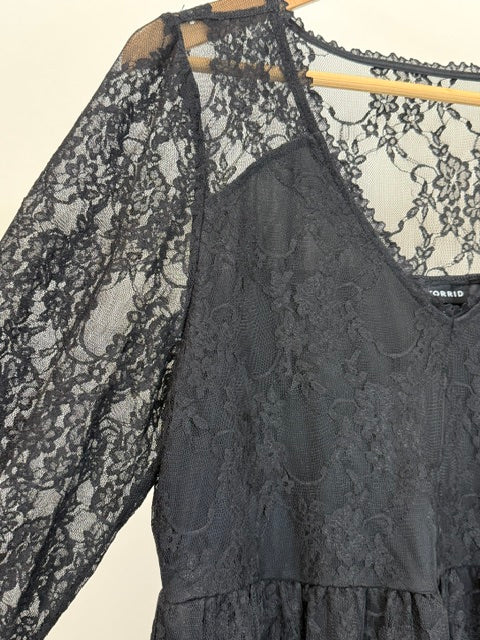 Torrid Lace Peplum Top – V‑Neck – Long Sleeve Sz1X(14-16)NWOT
