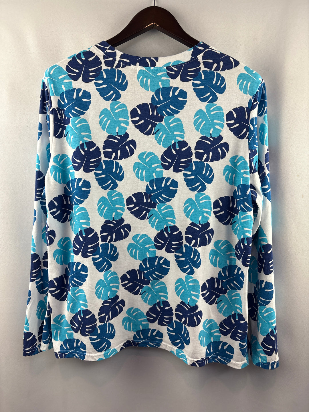 Women’s Fresh Produce Size 2X White &amp; Blue Patterned Long Sleeve