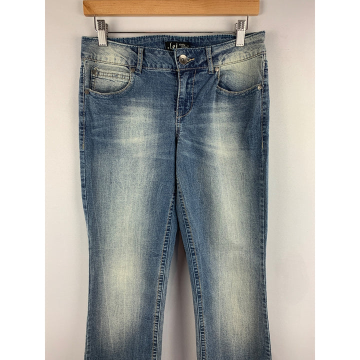 L.E.I. Ashley Lowrise Bootcut Junior Jeans Size 9