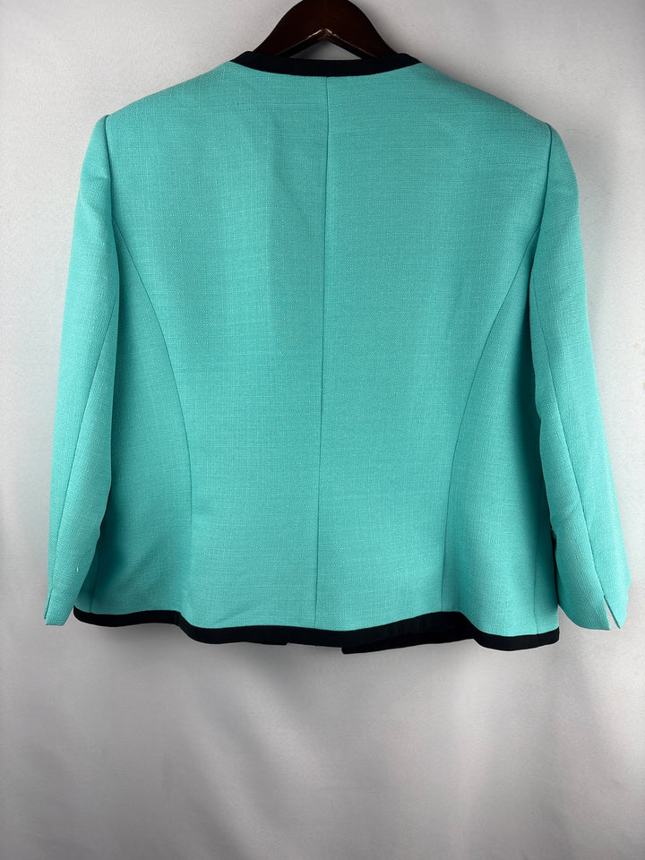 Women’s Kasper Size 18 Tiffany Blue Scalloped Blazer