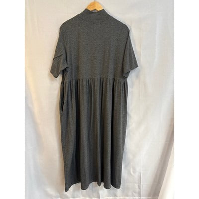 #Women’s Chelsea Studio Grey Mock Neck Dress Size 1X.