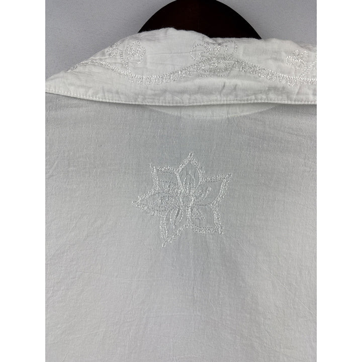 Women’s Yazdi Size M/L White Cotton Long Sleeve Button Up with Floral Embroidery & Shell Buttons