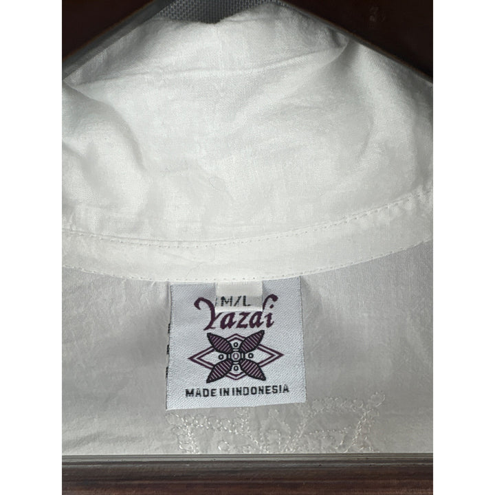 Women’s Yazdi Size M/L White Cotton Long Sleeve Button Up with Floral Embroidery & Shell Buttons