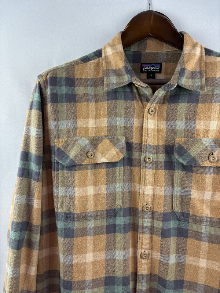 Men’s Patagonia Medium Light Brown Plaid Flannel Button Up