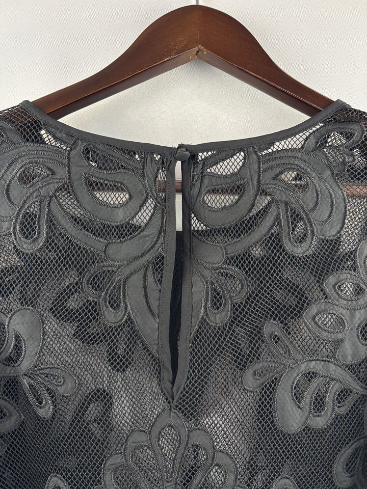 Women’s Torrid Size 2 Black Mesh Patterned Blouse