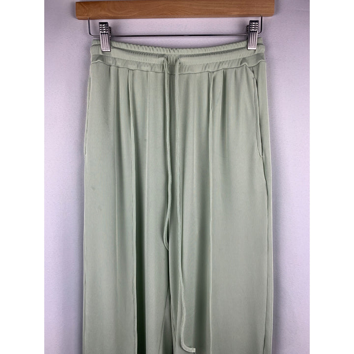 Women’s Katch Me Sage Green Ribbed Pants Size M