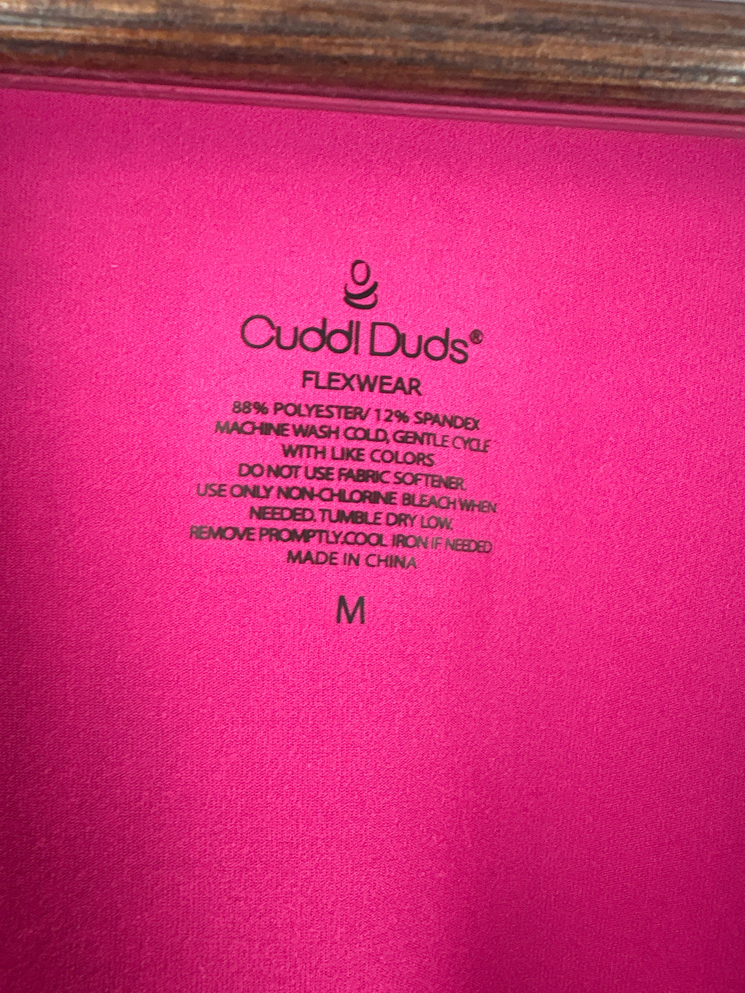 Women’s Cuddl Duds Medium Bright Pink Cardigan