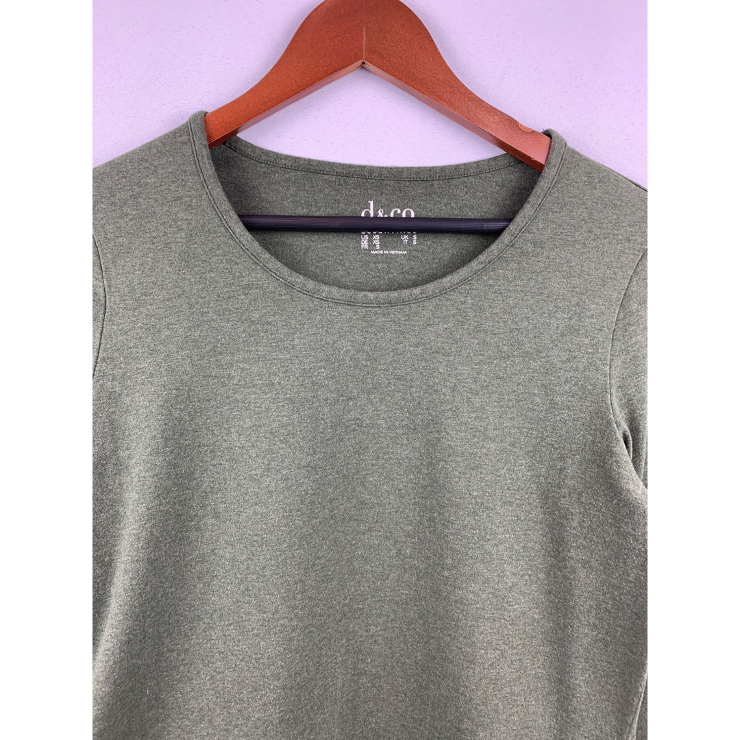 D&Co Essentials Green Long Sleeve Crewneck Top S