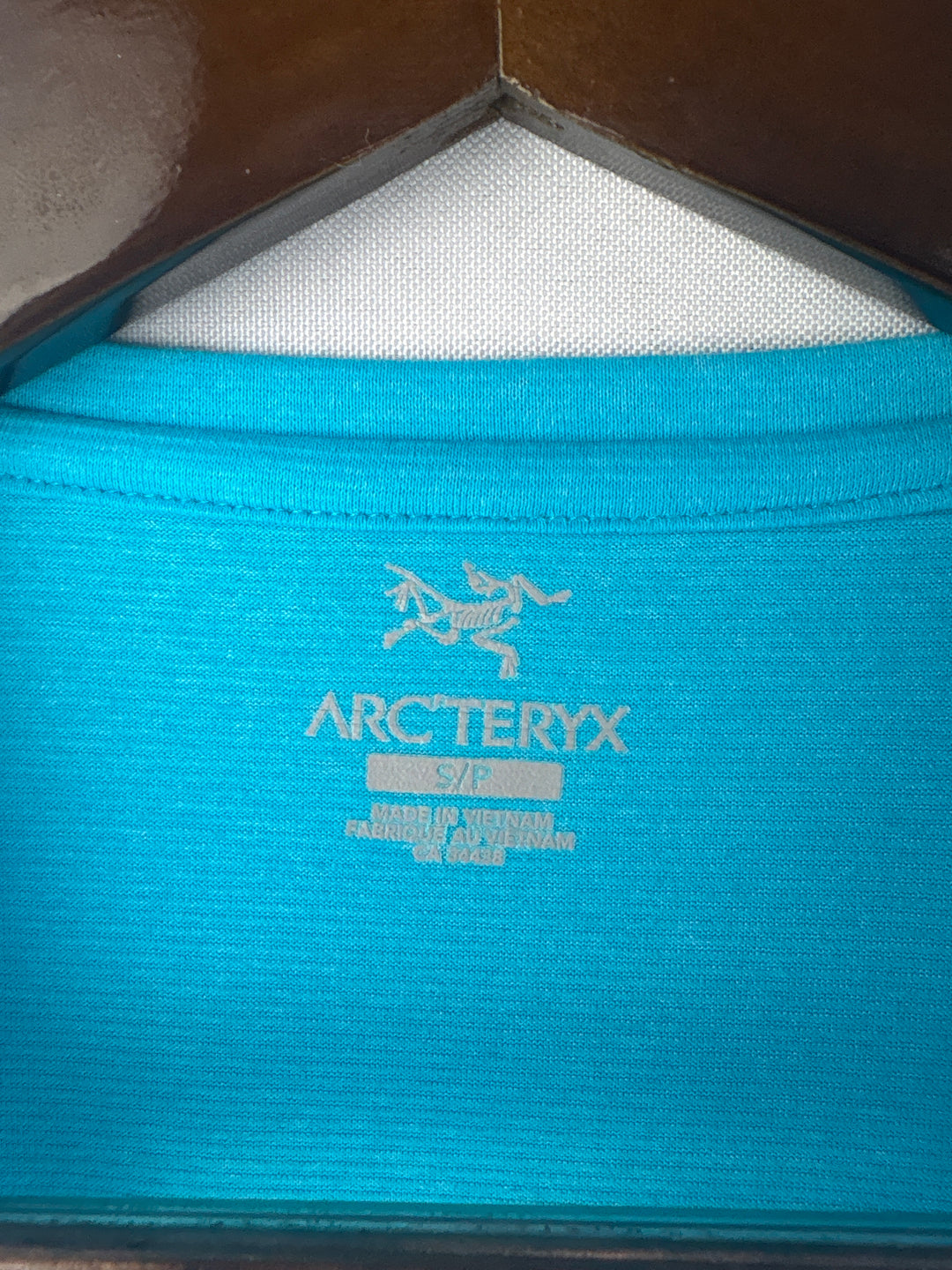 Women’s Arc’Teryx Small Bright Blue Sport T-Shirt