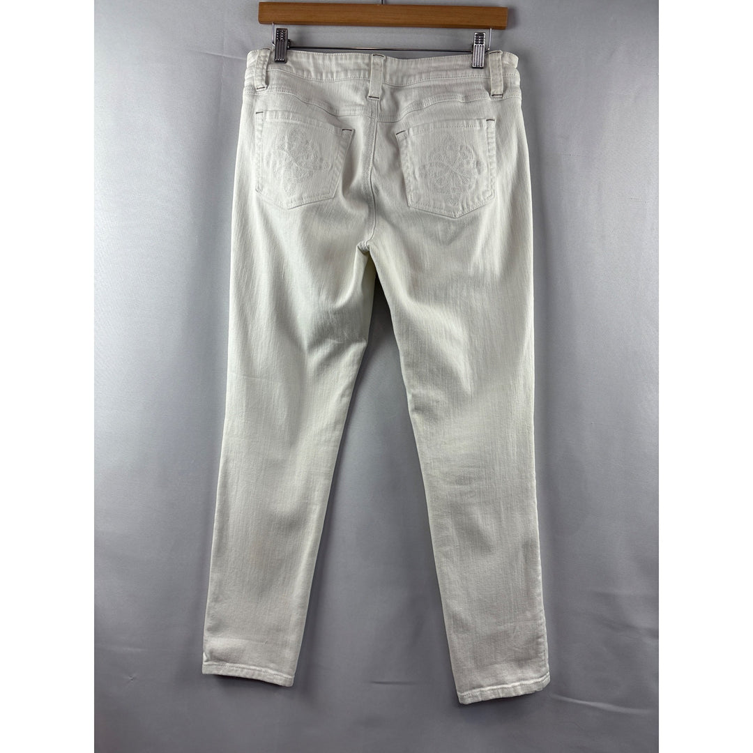 Cabi White Denim Jeans Womens Size 6 Embroidered Back Pockets Slim Fit