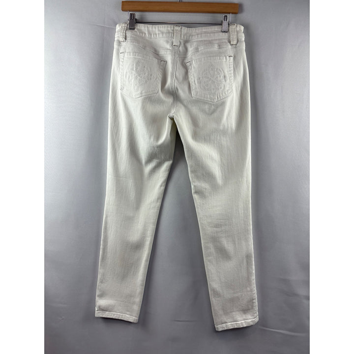 Cabi White Denim Jeans Womens Size 6 Embroidered Back Pockets Slim Fit