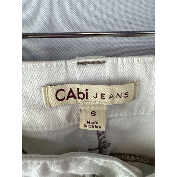 Cabi White Denim Jeans Womens Size 6 Embroidered Back Pockets Slim Fit