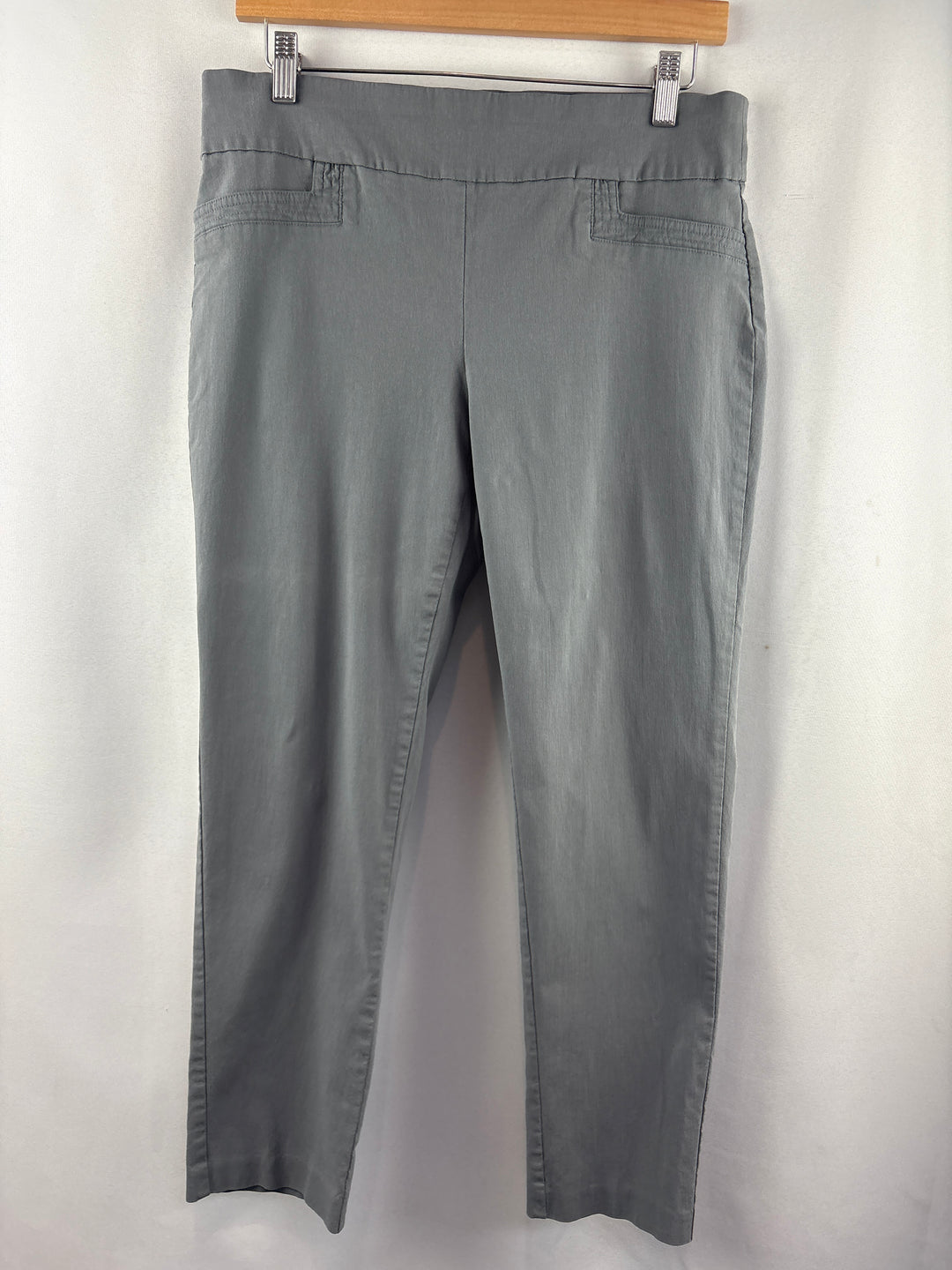 Women’s Studio 253 Large Light Gray Capri Pants