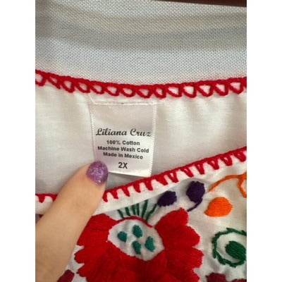 Women’s Liliana Cruz Size 2X White Embroidered 100% Cotton Shirt.