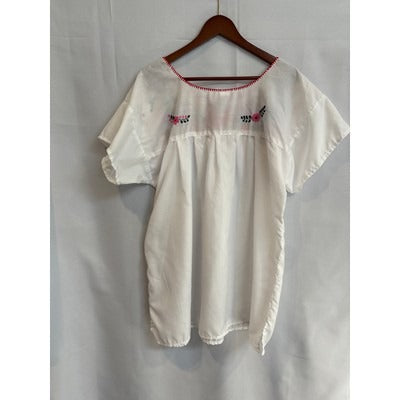 Women’s Liliana Cruz Size 2X White Embroidered 100% Cotton Shirt.