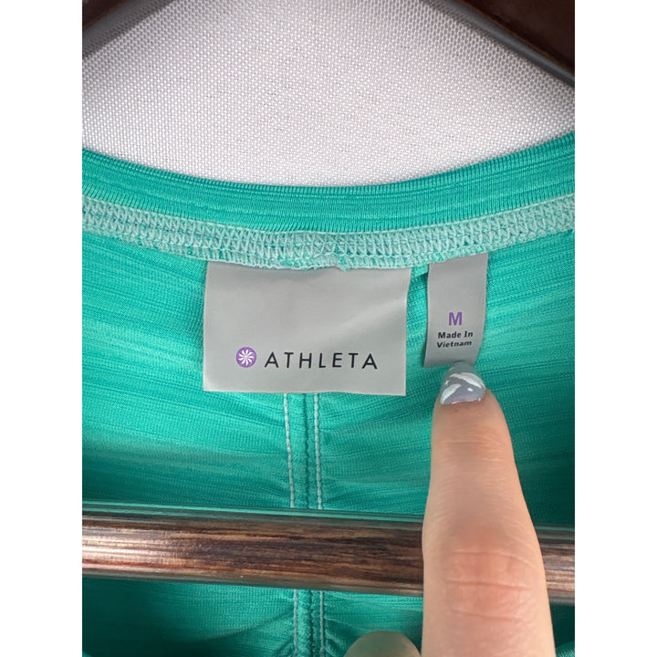 Women’s Athleta Medium Teal Short Sleeve Athletic Shirt with Back Pocket