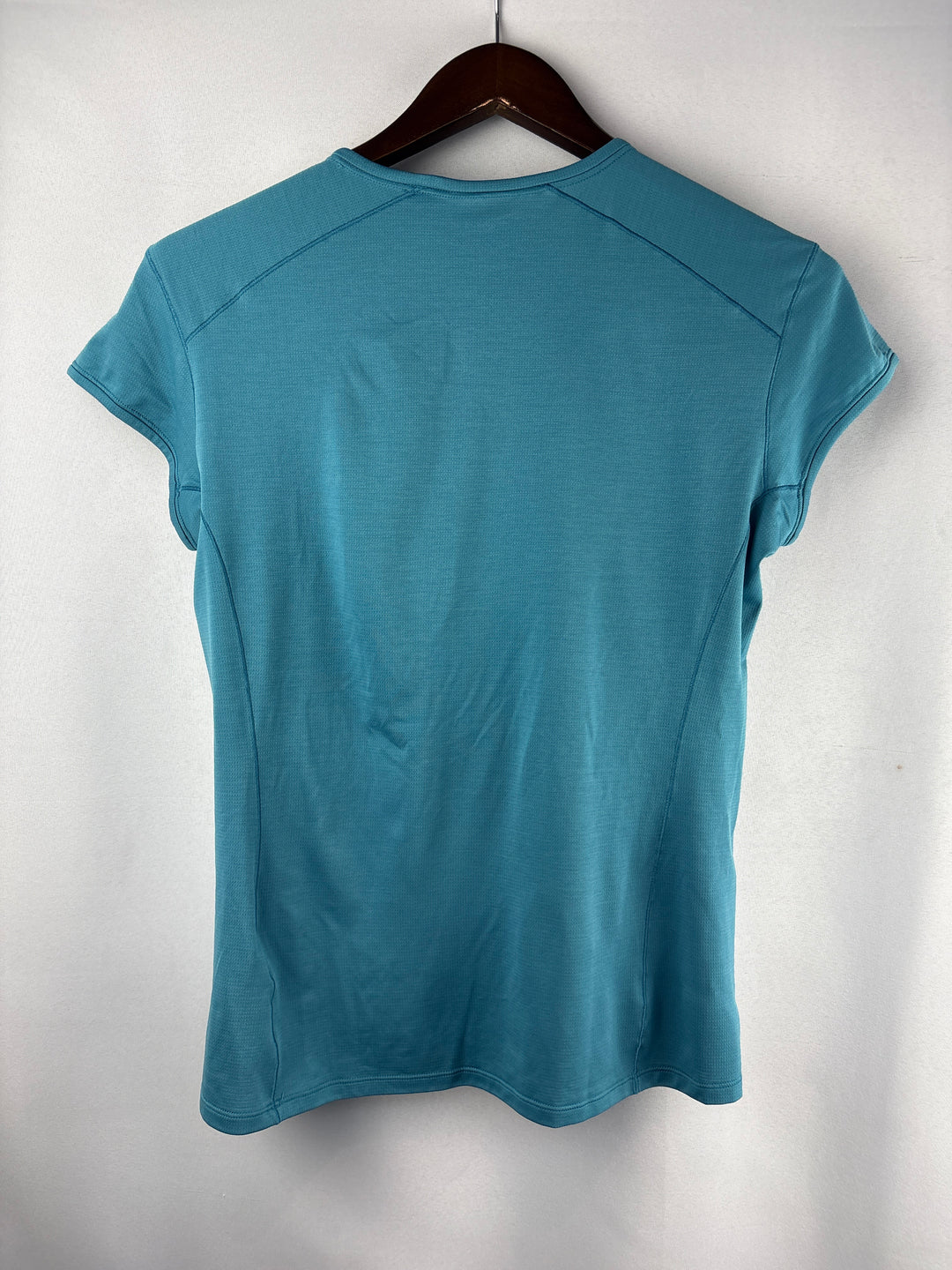 Women’s Arc’Teryx Small Grayish Blue Sports T-Shirt
