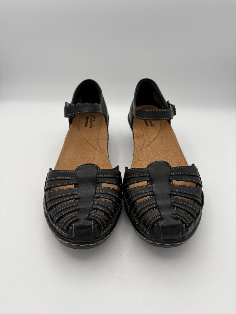 Women’s Clark’s Size 8 Black Leather Heeled Sandals