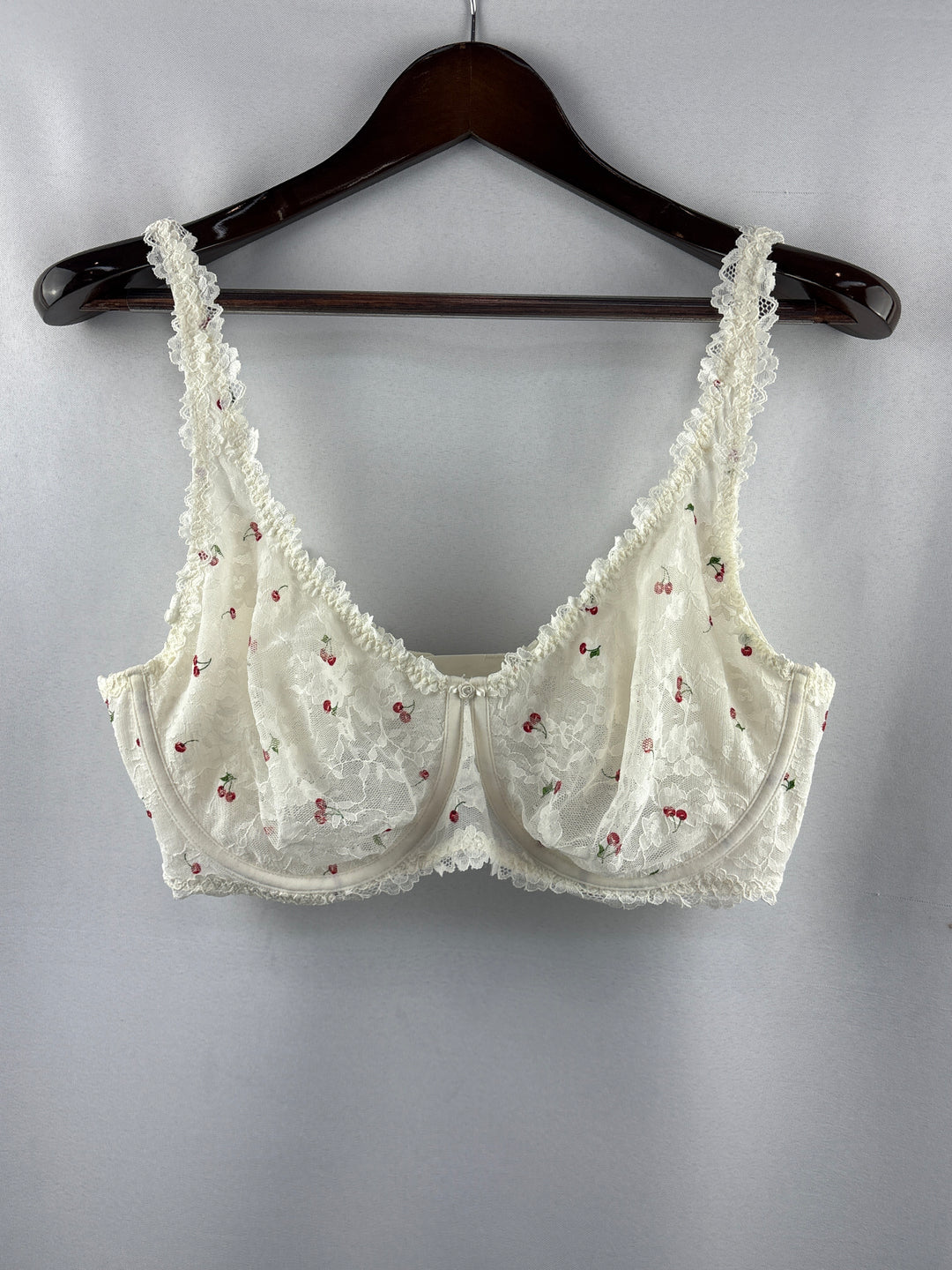 Women’s Skims Size 38DD Lace Cream Cherry Patterned Bra