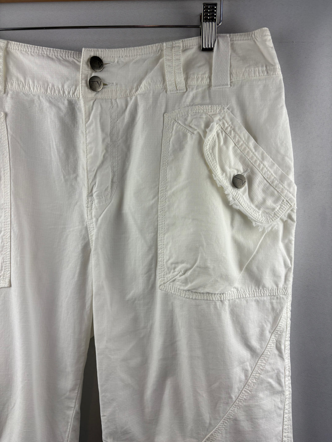 Women’s Venezia Size 14 White Capri Pants