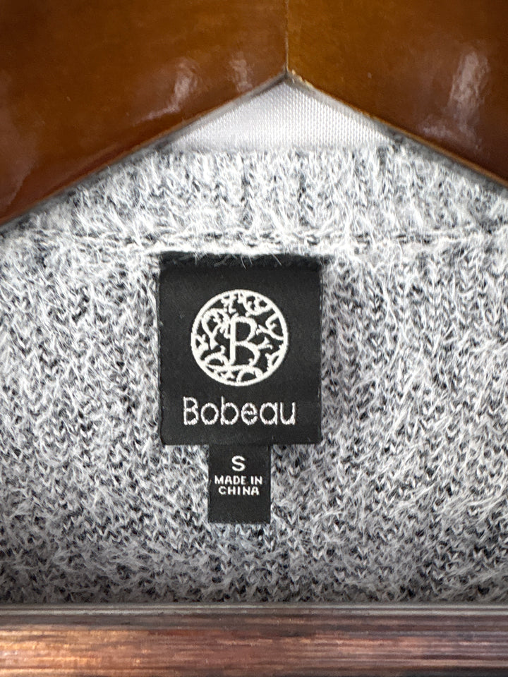 Women’s Bobeau Small White &amp; Gray Plaid Sweater