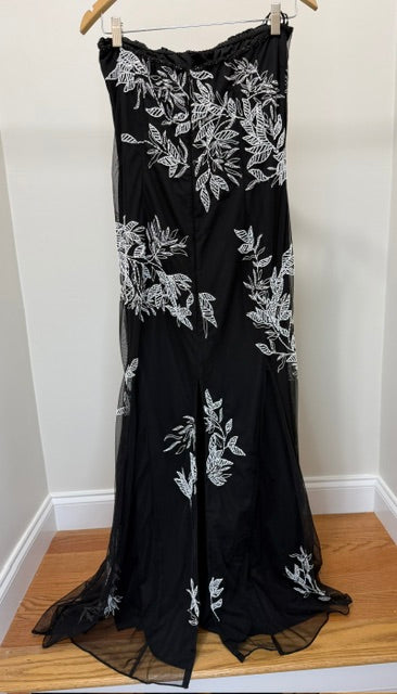 Cache 90s Vintage Strapless Black Mesh Gown w/White Embroidered Beaded Floral Accent SzL