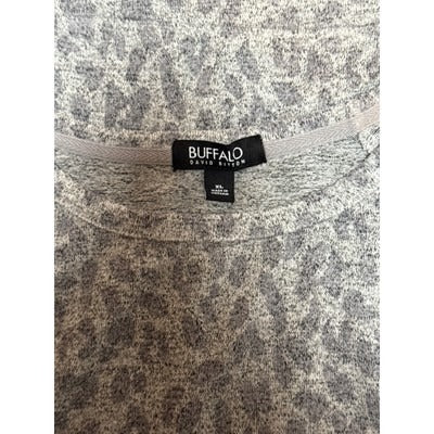 Women’s Buffalo Grey Leopard Print Long Sleeve Shirt Sz XL