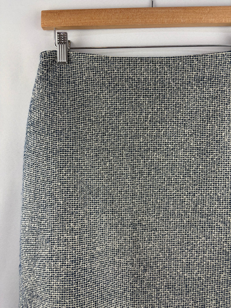 Women’s Banana Republic Size 4 Cream & Blue Pencil Skirt