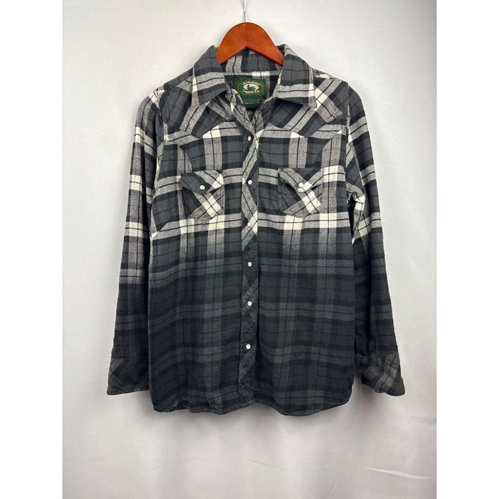 Women’s Stillwater Supply Co. Medium White, Black & Gray Ombré Snap Button Up
