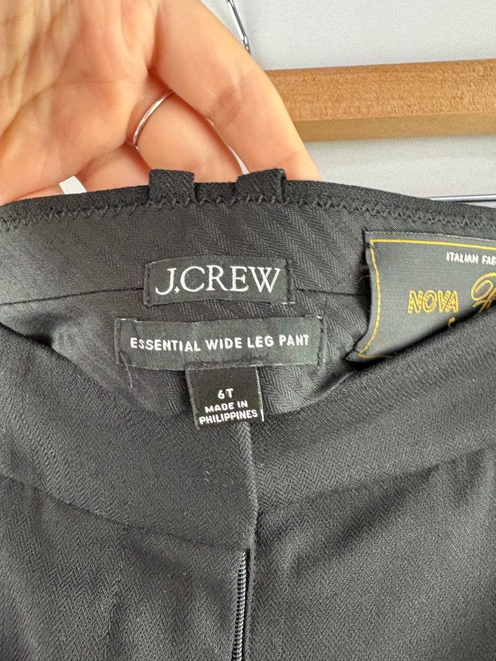 Women’s J.Crew Size Tall 6 Black Pleated Dress Pants