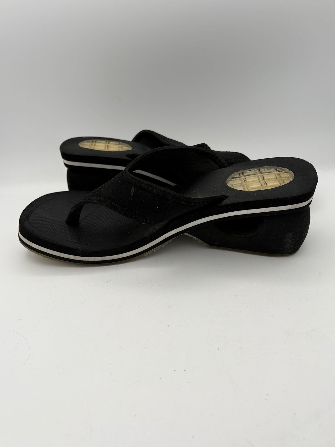 Women Somethin’ Else Skechers Size 8 Black Thong Heels