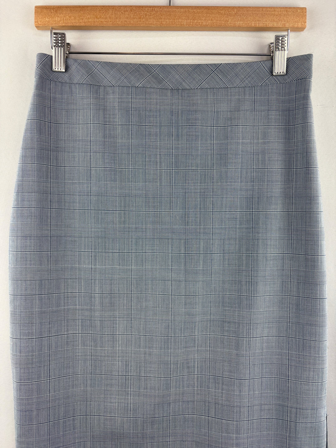Women’s Banana Republic Size 4T Gray & Blue Plaid Pencil Skirt